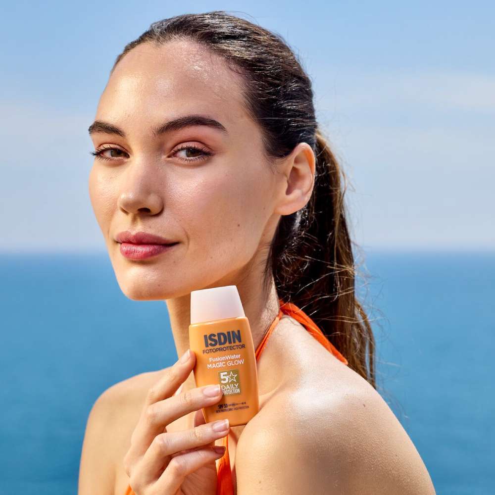 1-ISDIN-Fotoprotector-Fusion-Water-Magic-Glow-Spf-50-x-50Ml-linea-estetica