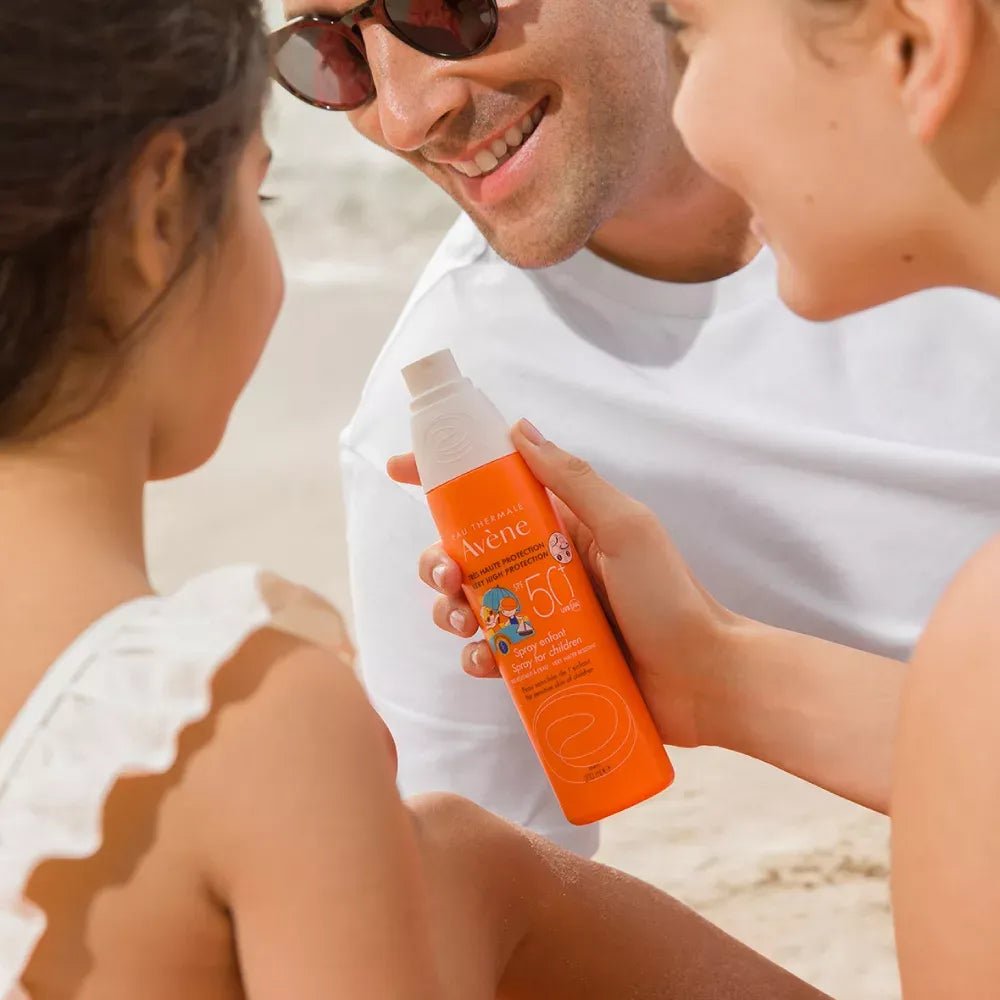 Avene Fotoprotector en Spray para Niños SPF50+ x200ml - TIENDA PIEL